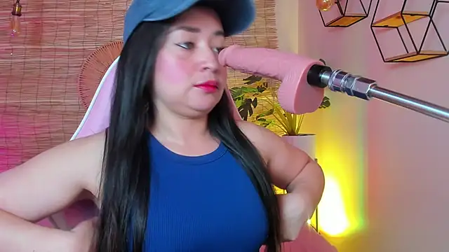 Snapshot of Rosie_jhons chatting on February 19, 3:50 am Rosie jhons online show from February 19, 3:50 am