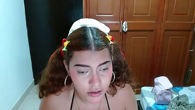 Snapshot of Eyfy_bbs chatting on October 27, 8:35 pm Eyfy bbs online show from October 27, 8:35 pm