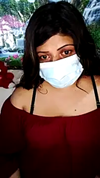 Snapshot of Lovely_WINDI chatting on January 19, 7:37 pm Lovely WINDI online show from January 19, 7:37 pm