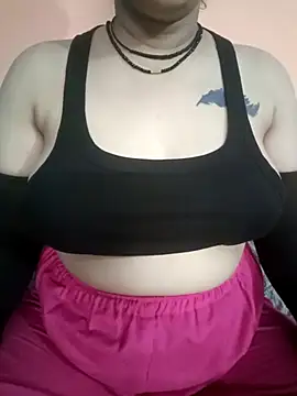 motuuu69 online show from February 28, 1:25 pm