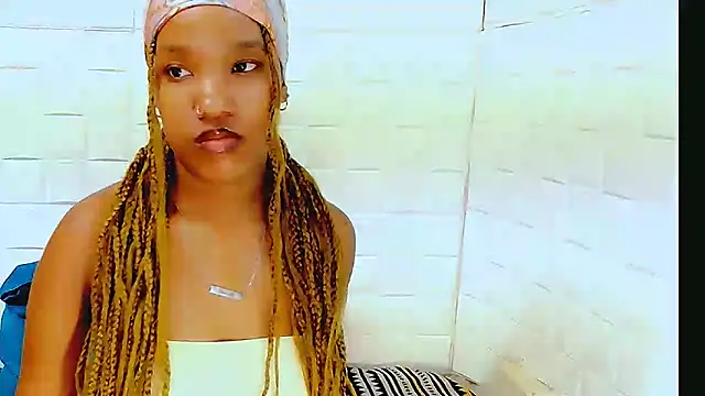 EroticSexyPrada online show from March 17, 9:23 pm