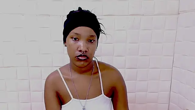 EroticSexyPrada online show from April 18, 5:39 pm