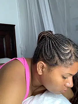 madell online show from October 3, 2:30 am