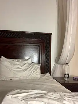 madell online show from March 1, 3:19 am