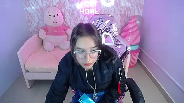 Snapshot of kassandra_ch_ chatting on January 30, 4:24 pm kassandra ch online show from January 30, 4:24 pm