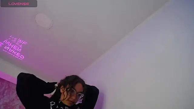 Snapshot of kassandra_ch_ chatting on March 11, 7:47 pm kassandra ch online show from March 11, 7:47 pm