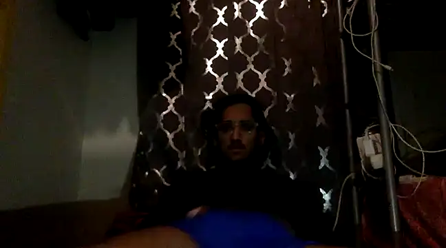 Snapshot of Abdullah07Maxxi chatting on January 18, 10:06 am Abdullah07Maxxi online show from January 18, 10:06 am