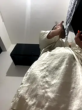 Lili  taylor online show from October 19, 3:29 am