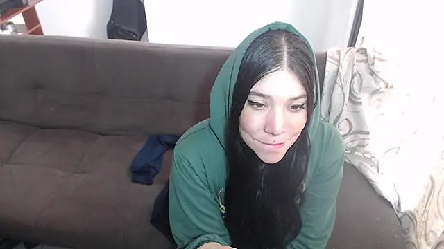 sharonnleon online show from February 14, 6:19 pm