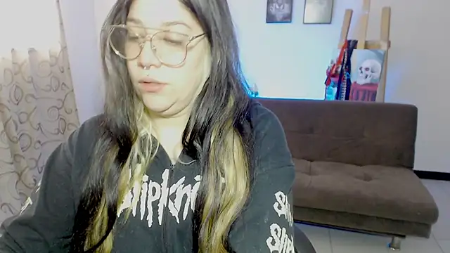 sharonnleon online show from November 7, 5:02 pm