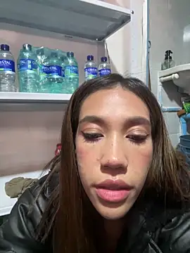 Snapshot of zoe_storm chatting on January 21, 10:08 pm zoe storm online show from January 21, 10:08 pm