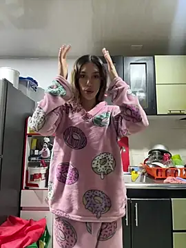 Snapshot of zoe_storm chatting on February 28, 3:26 am zoe storm online show from February 28, 3:26 am
