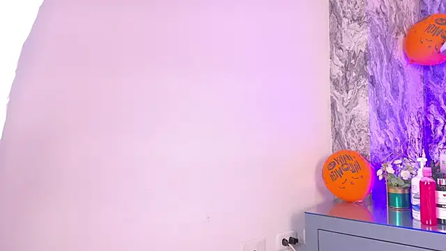 Snapshot of Pocahontas_BGB chatting on October 28, 8:22 pm Pocahontas BGB online show from October 28, 8:22 pm