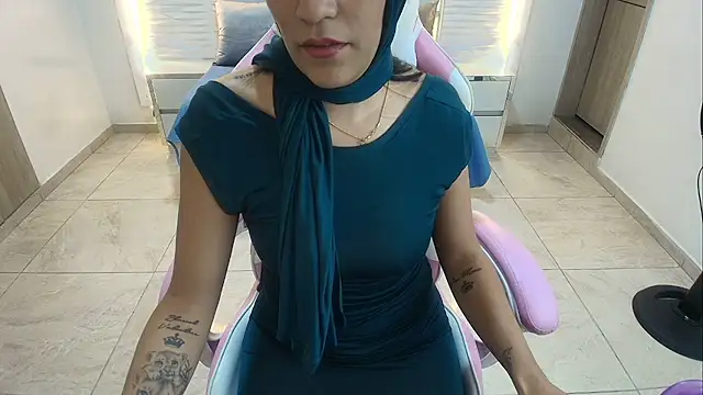 Zulema hamdi online show from February 6, 7:18 pm