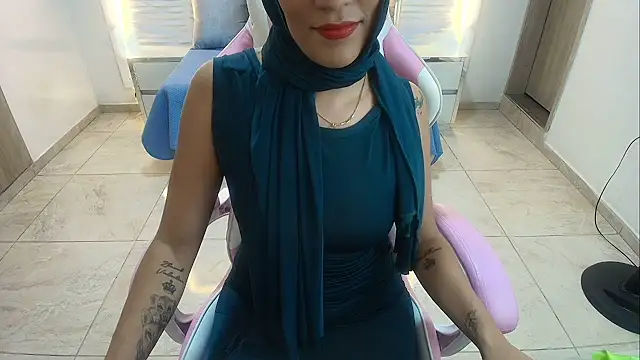 Zulema hamdi online show from February 8, 7:27 pm