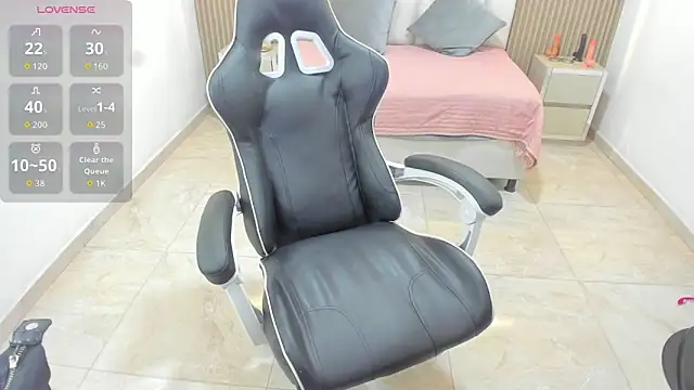 Zulema hamdi online show from March 30, 12:06 pm