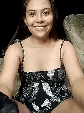 Snapshot of CallMeHeaven chatting on February 9, 1:33 am CallMeHeaven online show from February 9, 1:33 am