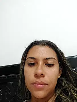 Snapshot of CallMeHeaven chatting on October 19, 12:22 am CallMeHeaven online show from October 19, 12:22 am