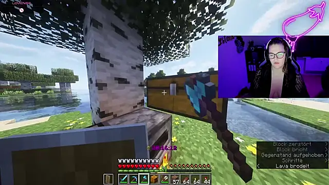 Snapshot of EveBaker04 chatting on October 7, 9:28 am EveBaker04 online show from October 7, 9:28 am