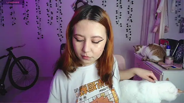 Snapshot of _codeline chatting on October 29, 4:15 am codeline online show from October 29, 4:15 am