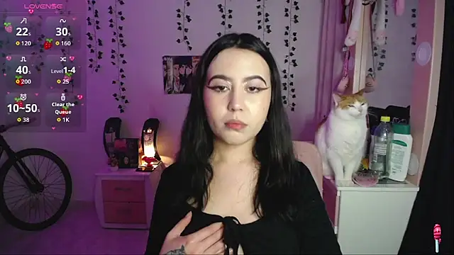 Snapshot of _codeline chatting on November 19, 4:56 am codeline online show from November 19, 4:56 am