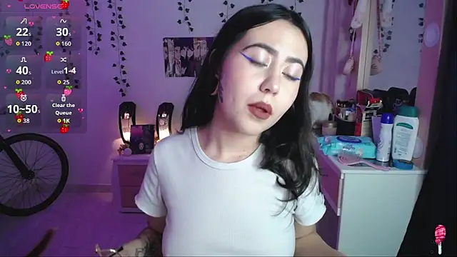 Snapshot of _codeline chatting on November 25, 5:18 am codeline online show from November 25, 5:18 am