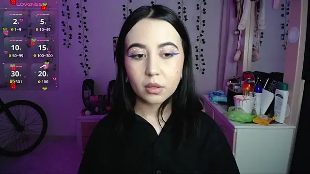 Snapshot of _codeline chatting on December 2, 3:01 am codeline online show from December 2, 3:01 am