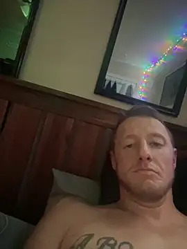 Snapshot of biggzee6 chatting on September 29, 9:25 am biggzee6 online show from September 29, 9:25 am