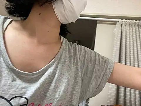 Snapshot of riri_riri_jp chatting on October 6, 11:40 am riri riri jp online show from October 6, 11:40 am