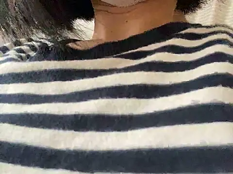 Snapshot of riri_riri_jp chatting on November 8, 3:39 am riri riri jp online show from November 8, 3:39 am