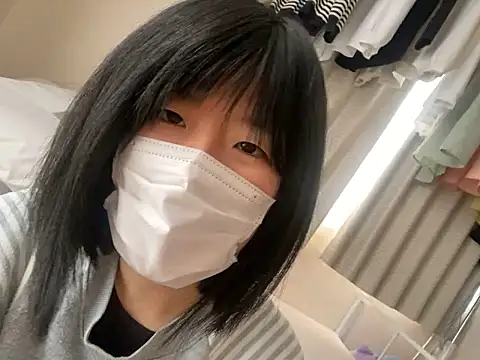 Snapshot of riri_riri_jp chatting on November 29, 2:03 am riri riri jp online show from November 29, 2:03 am