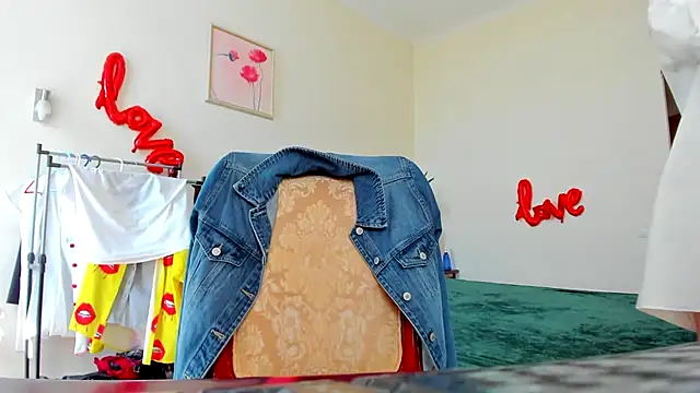 Tianiaa online show from September 13, 8:36 am