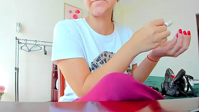 Tianiaa online show from September 18, 7:32 am