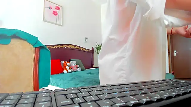 Tianiaa online show from September 24, 9:34 am