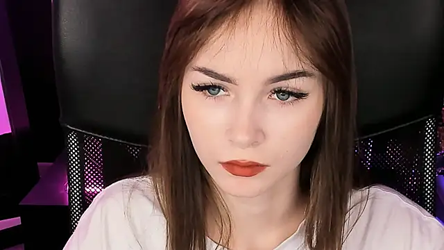 Snapshot of DakotaaJohnnson chatting on February 11, 6:22 pm DakotaaJohnnson online show from February 11, 6:22 pm