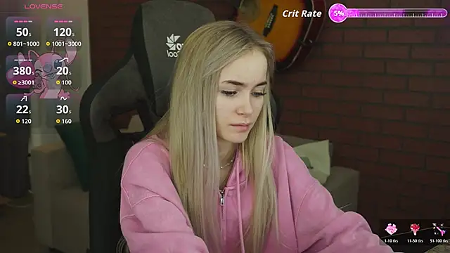 Snapshot of DakotaaJohnnson chatting on November 1, 6:26 am DakotaaJohnnson online show from November 1, 6:26 am