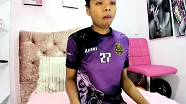 Gletty noa online show from November 1, 8:22 pm