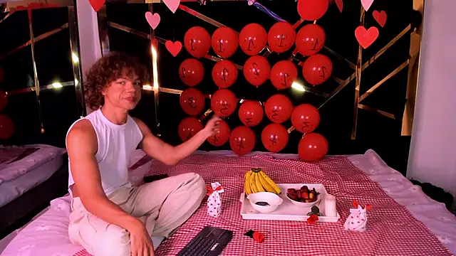 Snapshot of DanteAndKyle chatting on February 15, 1:42 am DanteAndKyle online show from February 15, 1:42 am