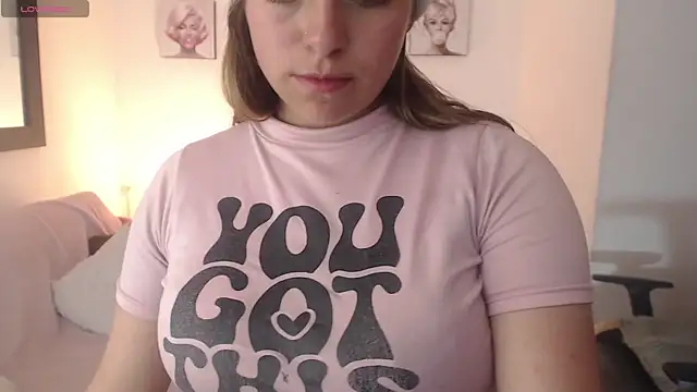 Kitten Cam online show from December 14, 5:07 pm