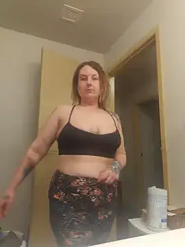 TattedMamaXOXO online show from February 3, 3:49 pm