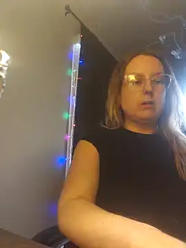 TattedMamaXOXO online show from February 4, 7:22 pm