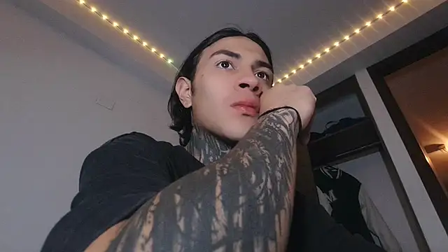 jord4nn   online show from January 23, 4:19 am