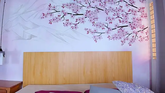 Yasmin Scott online show from September 25, 12:20 pm