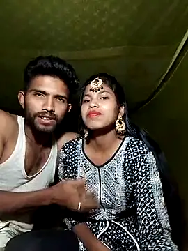 Hot couple 1 online show from March 18, 5:21 pm