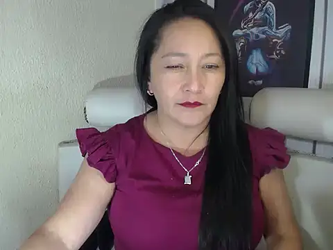 Snapshot of JULIANAWET69 chatting on December 27, 12:07 am JULIANAWET69 online show from December 27, 12:07 am