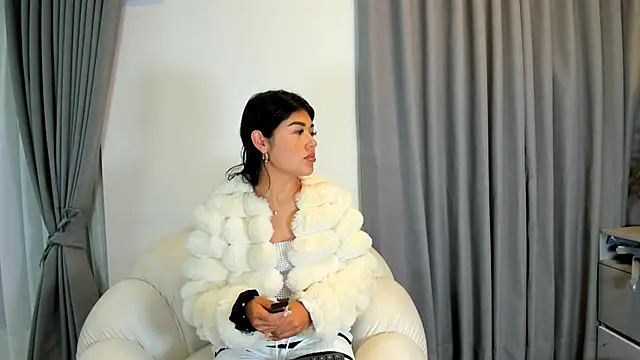 Snapshot of 1lubonnie chatting on February 18, 1:54 am 1lubonnie online show from February 18, 1:54 am