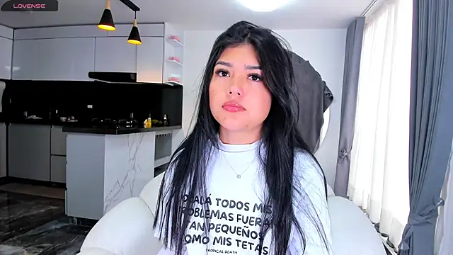 Snapshot of 1lubonnie chatting on March 14, 10:05 pm 1lubonnie online show from March 14, 10:05 pm