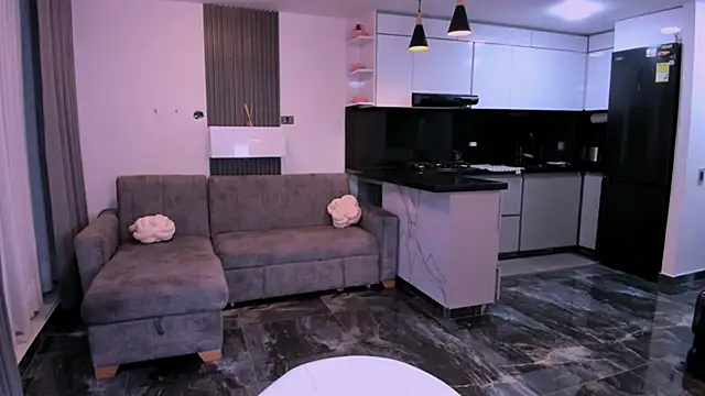 Snapshot of 1lubonnie chatting on September 9, 12:43 am 1lubonnie online show from September 9, 12:43 am