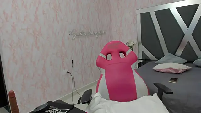 LIA SWAN  online show from February 23, 4:17 am