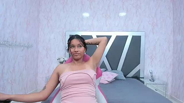 LIA SWAN  online show from March 2, 10:03 am